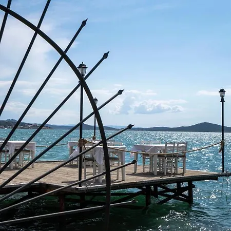 Pietra Nocleg ze śniadaniem Ayvalı