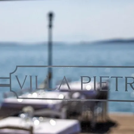 Pietra Nocleg ze śniadaniem 4*