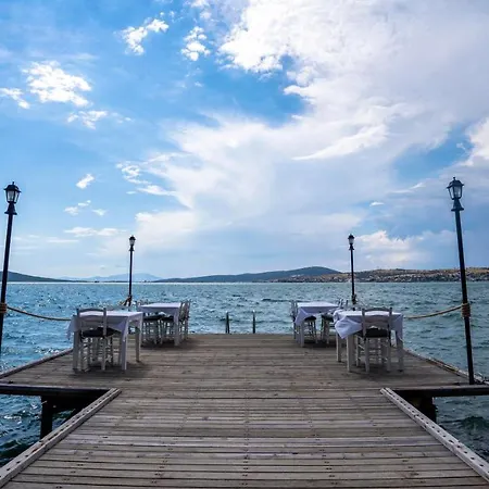 Pietra Bed & Breakfast Ayvalı